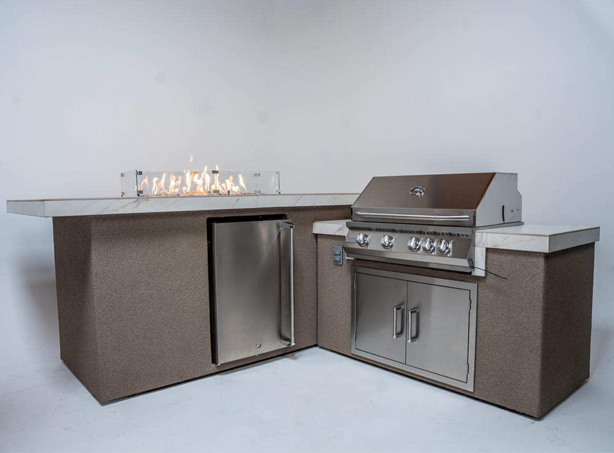 KoKoMo Outdoor Kitchen Island with Fire Feature – 7'6" x 9' by Patio Elegance