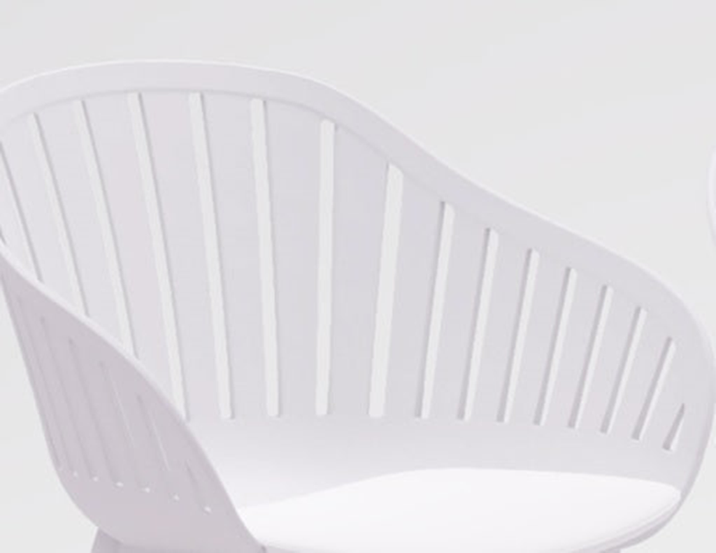 Nassau Chairs Resin and Wood - 4 Piece by LifestyleGarden US — product view 3