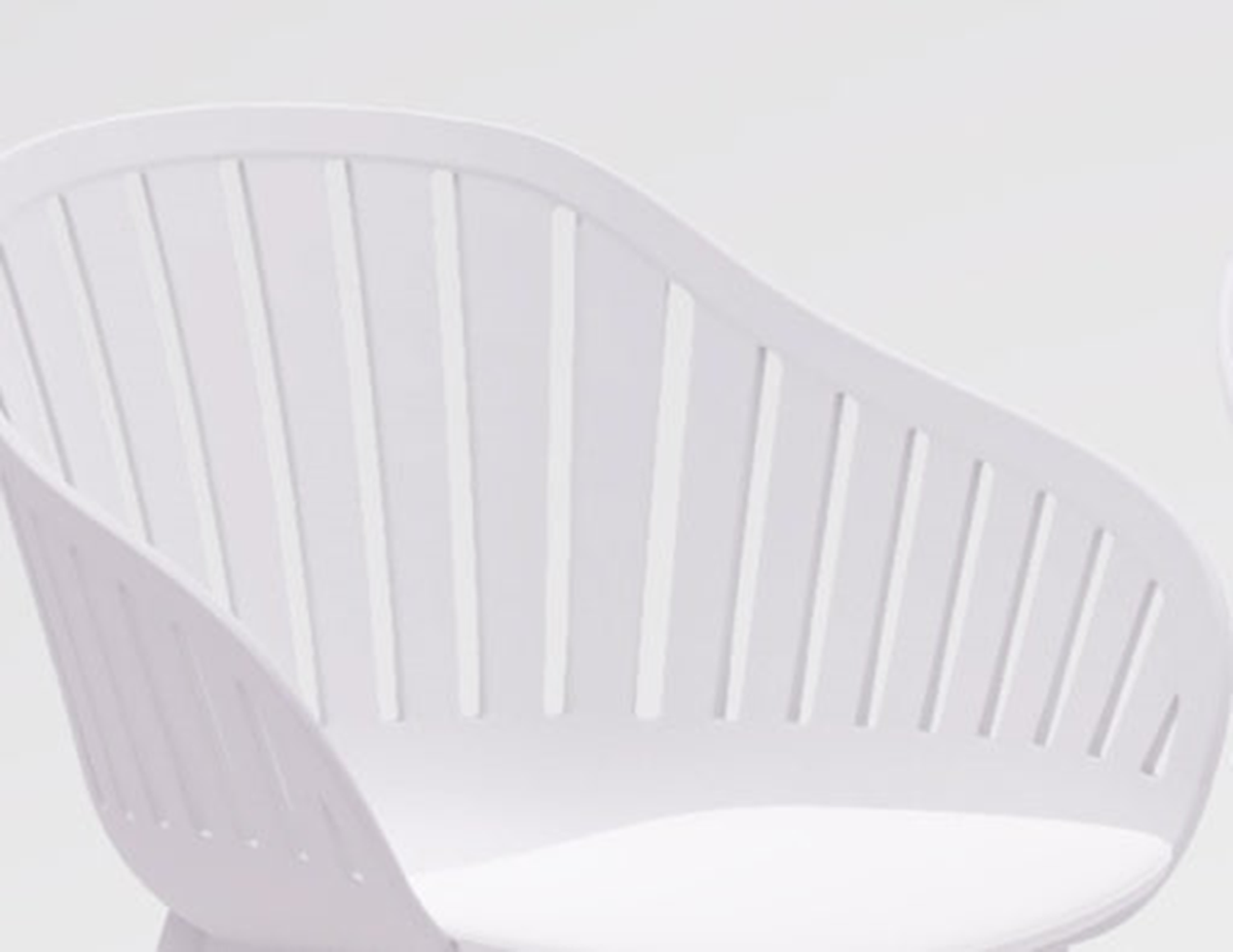 Nassau Chairs Resin and Wood - 4 Piece by LifestyleGarden US — product view 3