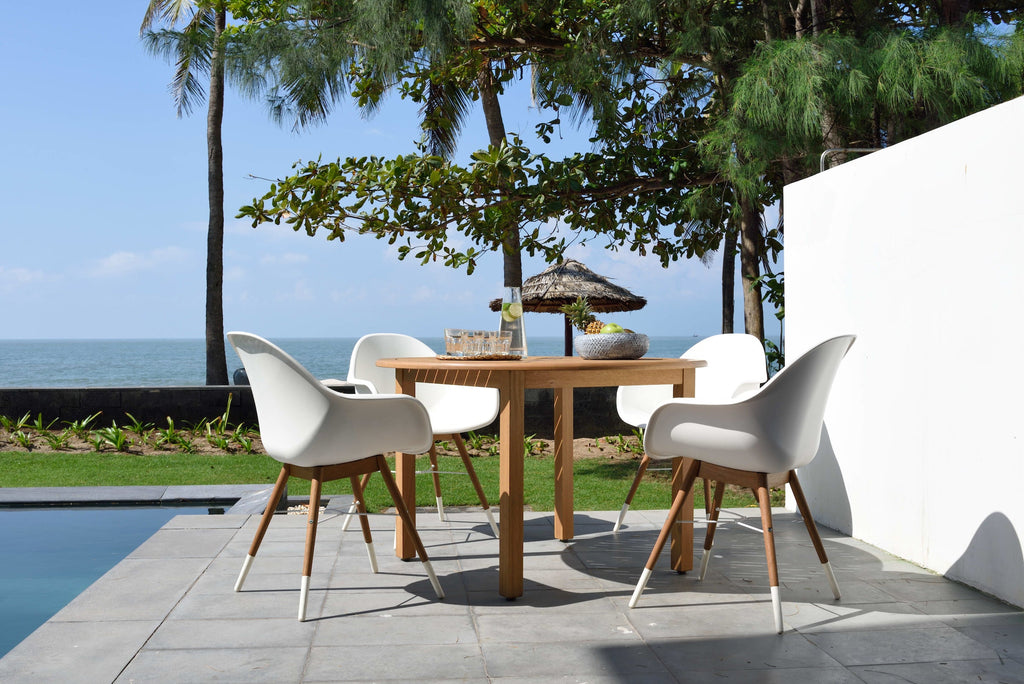 Oldbury Round Table and 4 Chamonix Carver Armchair Dining Set