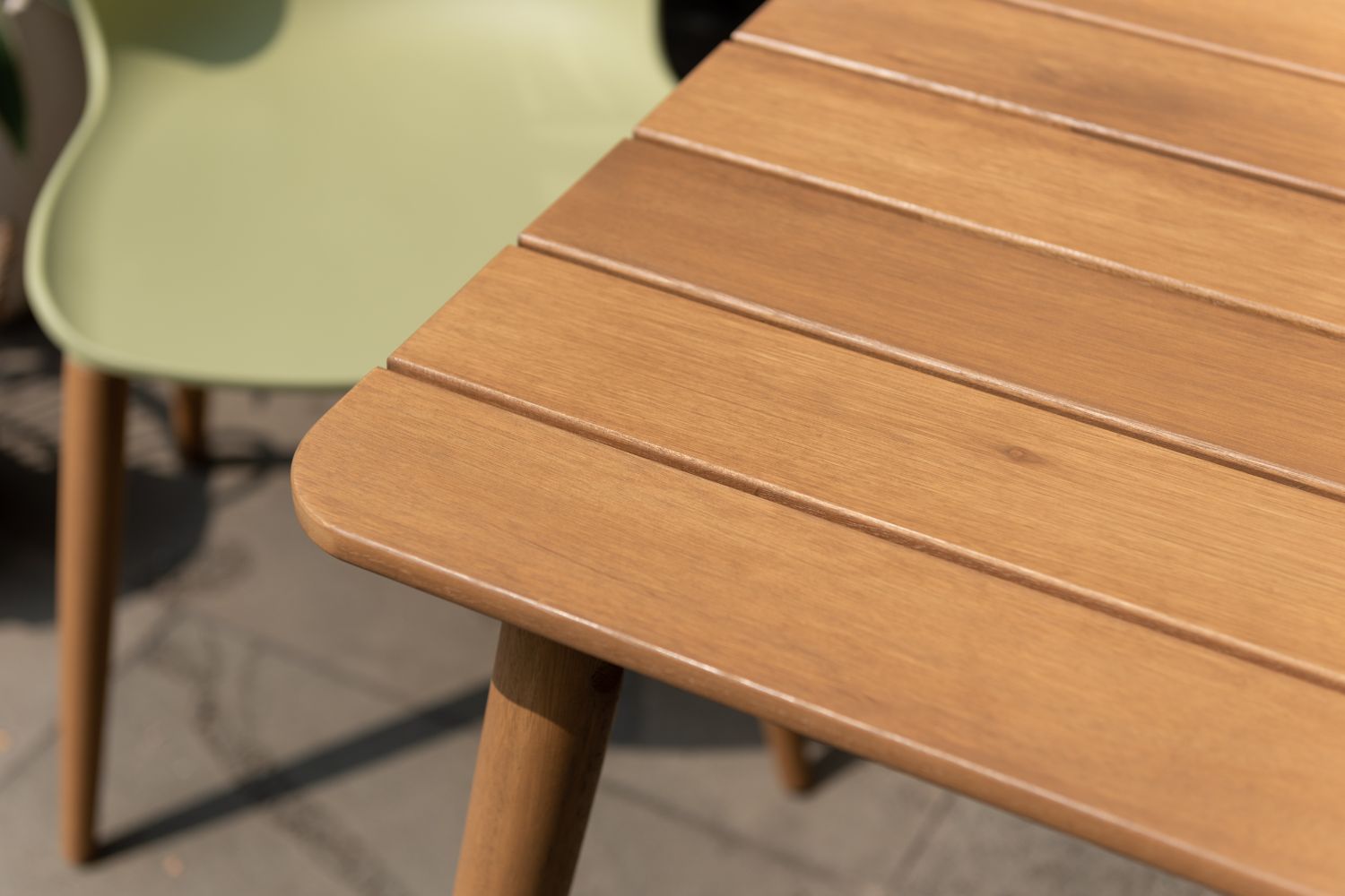Nassau Square Hardwood Table